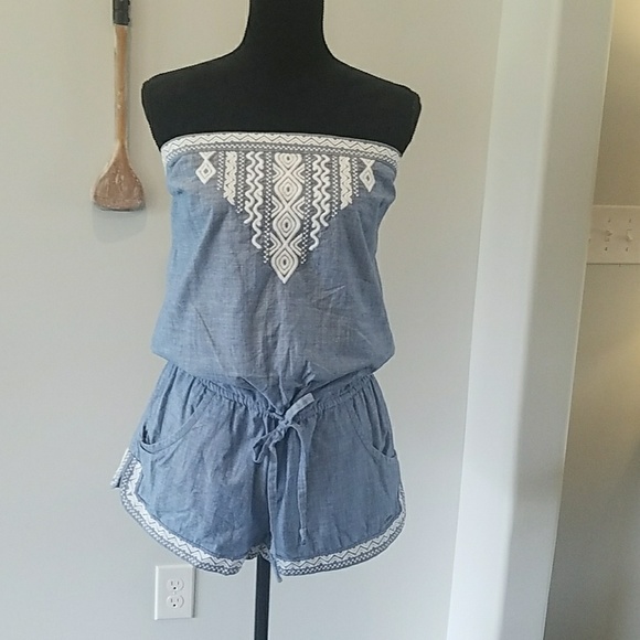Hollister Other - Hollister Size L Shorts Romper